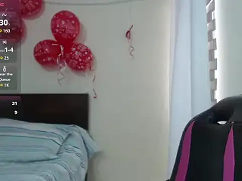 Snapshot of ISABEEL_SOFIA01 chatting on February 20, 2025, 7:52 pm ISABEEL SOFIA01 online show from February 20, 2025, 7:52 pm