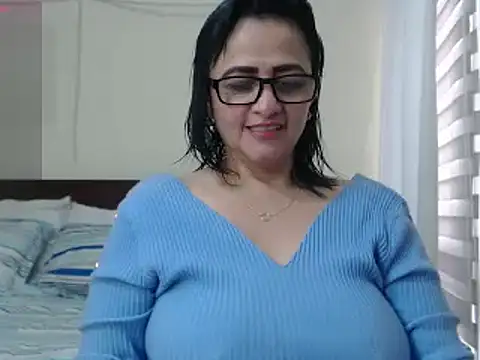 Snapshot of ISABEEL_SOFIA01 chatting on February 22, 2025, 3:14 pm ISABEEL SOFIA01 online show from February 22, 2025, 3:14 pm