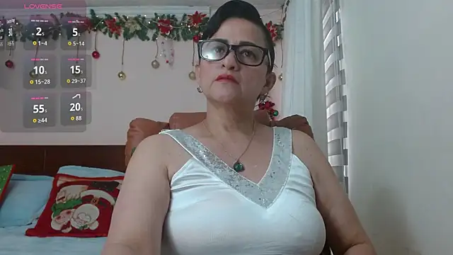 Snapshot of ISABEEL_SOFIA01 chatting on December 20, 2025, 6:59 pm ISABEEL SOFIA01 online show from December 20, 2025, 6:59 pm