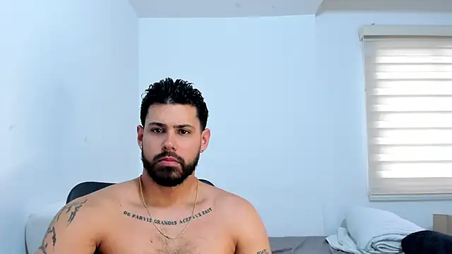 Justyn Torres online show from October 21, 2025, 11:55 am