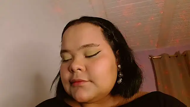 Snapshot of sexychubby___ chatting on February 14, 2026, 4:09 am sexychubby online show from February 14, 2026, 4:09 am