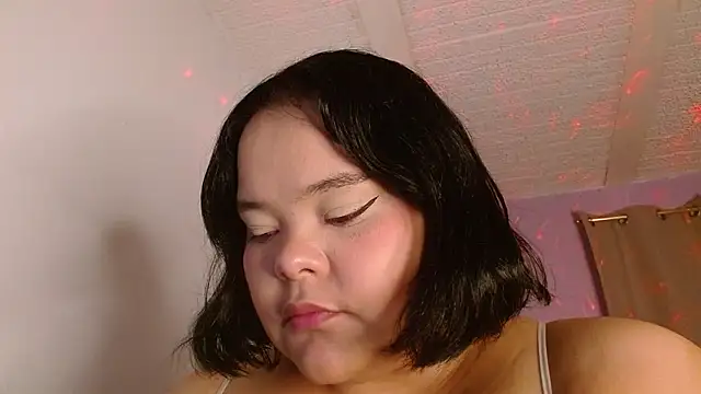 Snapshot of sexychubby___ chatting on February 28, 2026, 9:49 pm sexychubby online show from February 28, 2026, 9:49 pm