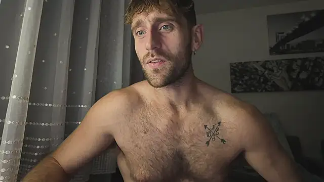 Snapshot of lukegunn chatting on February 7, 2026, 12:36 am lukegunn online show from February 7, 2026, 12:36 am