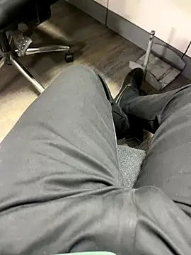 Snapshot of Bareilly_Boy1 chatting on December 18, 2025, 4:29 am Bareilly Boy1 online show from December 18, 2025, 4:29 am