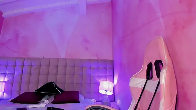 IvySanders1 online show from January 8, 2025, 6:20 am