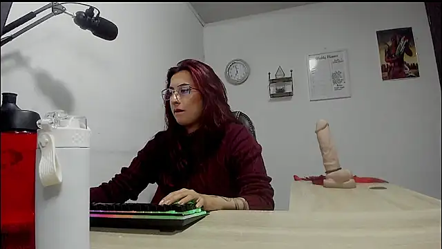 Snapshot of Scarlett_Sen chatting on February 20, 2025, 4:03 pm Scarlett Sen online show from February 20, 2025, 4:03 pm