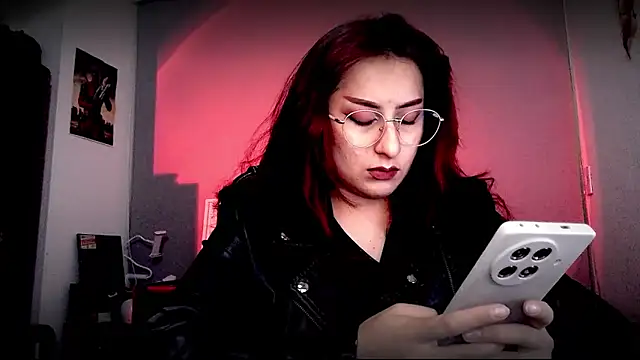 Scarlett Sen online show from December 19, 2025, 2:24 pm