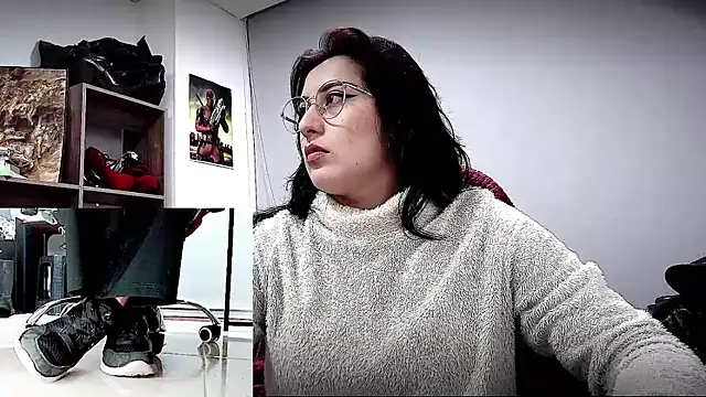 Scarlett Sen online show from February 26, 2026, 1:32 pm