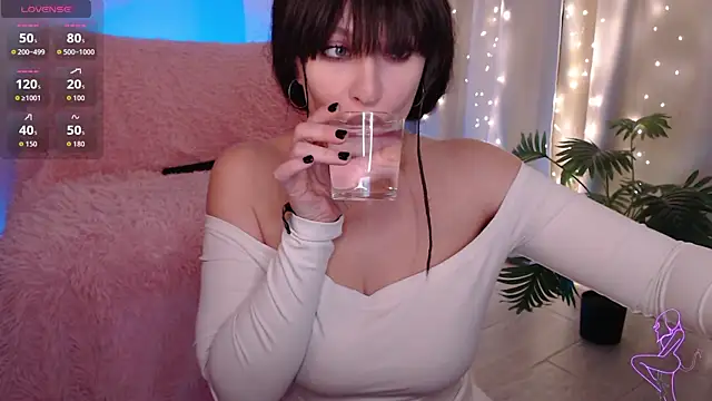 Zeeeme online show from March 18, 2026, 6:44 pm