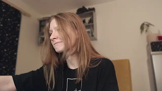 Snapshot of mollytuck chatting on January 4, 2025, 2:04 pm mollytuck online show from January 4, 2025, 2:04 pm