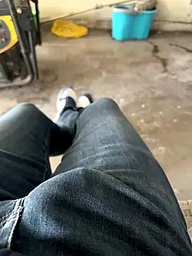 MAHKE12 online show from October 24, 2025, 9:17 am