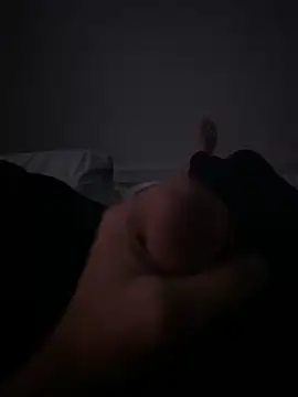 MAHKE12 online show from November 5, 2025, 9:59 pm