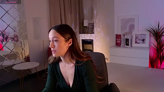 Snapshot of AgnesGoddess chatting on February 21, 2026, 10:44 pm AgnesGoddess online show from February 21, 2026, 10:44 pm