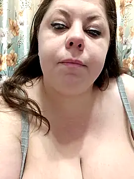 Snapshot of Ginabig chatting on April 13, 2026, 3:01 am Ginabig online show from April 13, 2026, 3:01 am