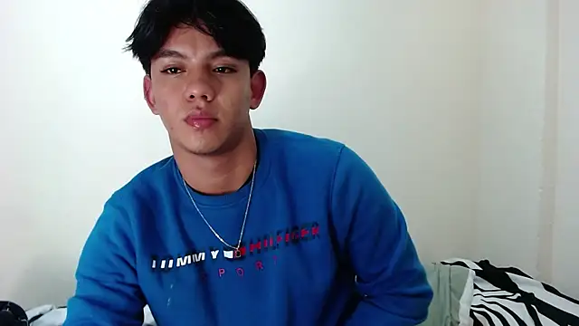 Snapshot of Apolo__lommelli chatting on January 10, 2026, 10:47 pm Apolo lommelli online show from January 10, 2026, 10:47 pm