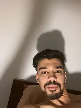 Snapshot of Hermanooooooo chatting on December 7, 2024, 1:14 am Hermanooooooo online show from December 7, 2024, 1:14 am