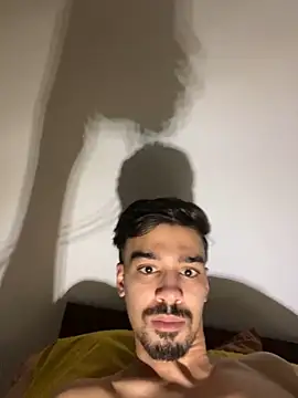 Snapshot of Hermanooooooo chatting on March 22, 2025, 5:28 am Hermanooooooo online show from March 22, 2025, 5:28 am