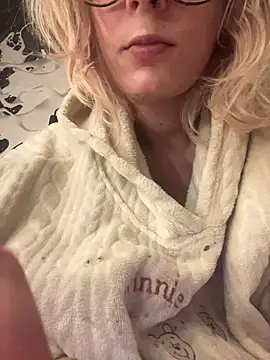 Snapshot of MarikaWild93 chatting on December 3, 2024, 10:29 pm MarikaWild93 online show from December 3, 2024, 10:29 pm