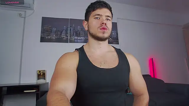 Snapshot of Arilas_ chatting on November 13, 2025, 7:29 am Arilas online show from November 13, 2025, 7:29 am