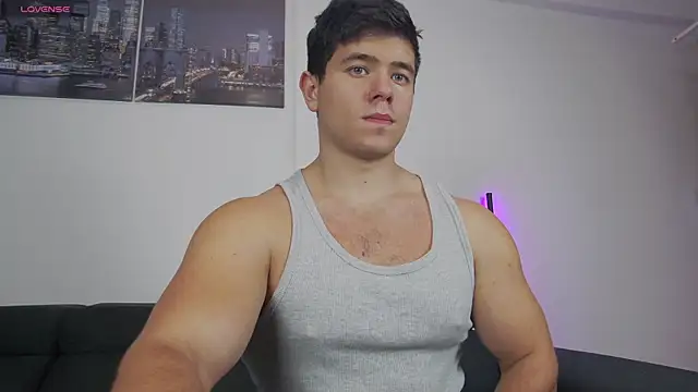 Snapshot of Arilas_ chatting on November 23, 2025, 7:41 am Arilas online show from November 23, 2025, 7:41 am