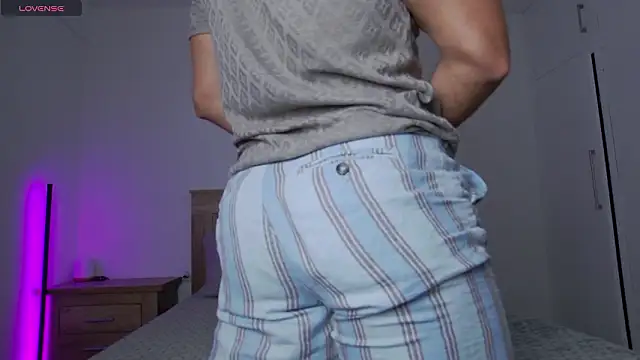 Snapshot of Arilas_ chatting on February 5, 2026, 9:14 am Arilas online show from February 5, 2026, 9:14 am