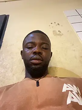 Snapshot of vannycov chatting on September 9, 2025, 11:26 pm vannycov online show from September 9, 2025, 11:26 pm