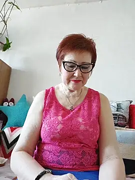 Snapshot of Fire_Night chatting on April 2, 2026, 6:33 am Fire Night online show from April 2, 2026, 6:33 am