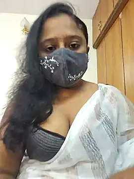 sexynayan23 online show from November 25, 2025, 4:34 am