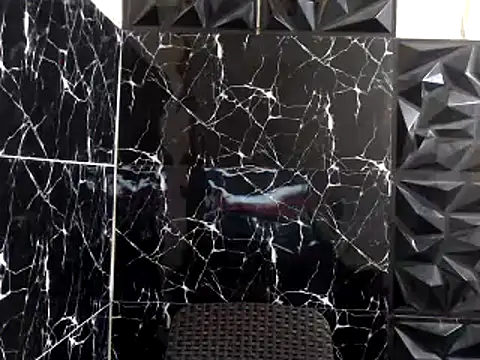 Snapshot of MissKeanna chatting on December 23, 2024, 5:43 pm MissKeanna online show from December 23, 2024, 5:43 pm