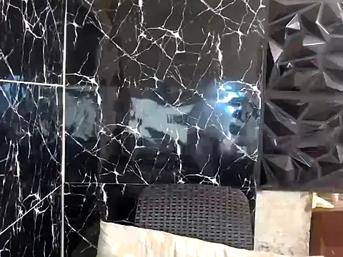 Snapshot of MissKeanna chatting on February 5, 2025, 1:44 pm MissKeanna online show from February 5, 2025, 1:44 pm