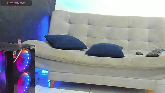 electraaxx online show from October 21, 2025, 4:02 am