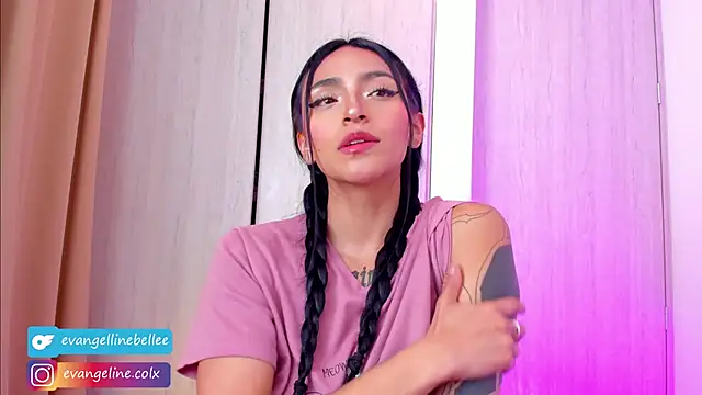 Evangeline Belle online show from December 17, 2025, 11:16 am