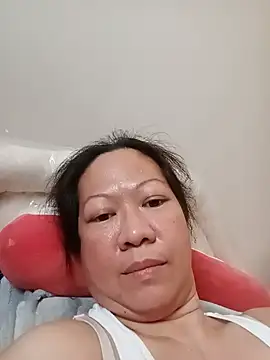 Snapshot of Sweet_Lady30 chatting on June 4, 2026, 7:03 am Sweet Lady30 online show from June 4, 2026, 7:03 am
