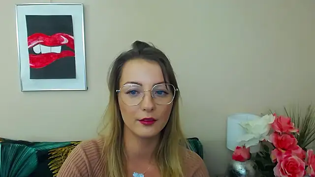 Snapshot of NatalieSexy chatting on December 2, 2024, 11:34 am NatalieSexy online show from December 2, 2024, 11:34 am