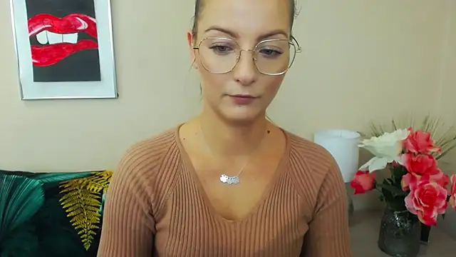 Snapshot of NatalieSexy chatting on December 12, 2024, 7:19 am NatalieSexy online show from December 12, 2024, 7:19 am