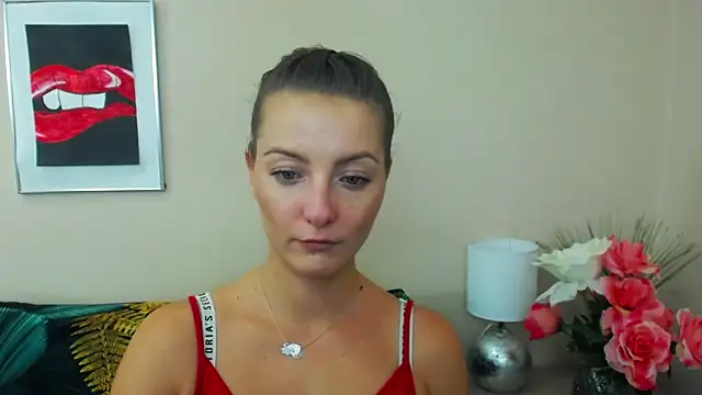 Snapshot of NatalieSexy chatting on December 12, 2024, 1:06 pm NatalieSexy online show from December 12, 2024, 1:06 pm