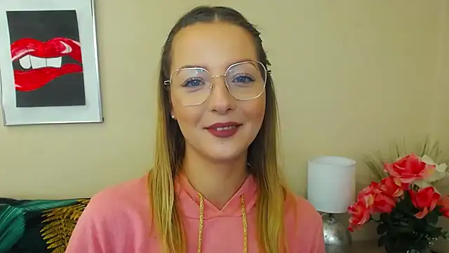 Snapshot of NatalieSexy chatting on January 3, 2025, 7:27 am NatalieSexy online show from January 3, 2025, 7:27 am