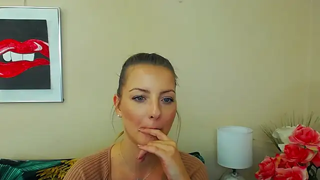 Snapshot of NatalieSexy chatting on January 14, 2025, 1:28 pm NatalieSexy online show from January 14, 2025, 1:28 pm