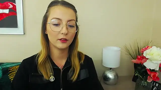 Snapshot of NatalieSexy chatting on January 30, 2025, 7:18 am NatalieSexy online show from January 30, 2025, 7:18 am