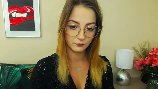 Snapshot of NatalieSexy chatting on February 5, 2025, 7:18 am NatalieSexy online show from February 5, 2025, 7:18 am