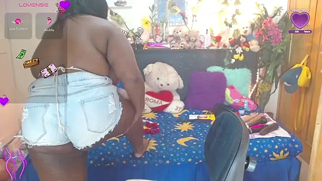 Snapshot of anai_valentinex chatting on December 12, 2024, 8:21 pm anai valentinex online show from December 12, 2024, 8:21 pm