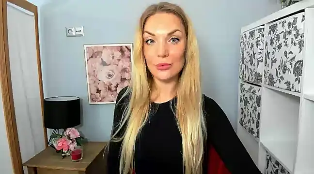 Snapshot of AulloraHoney chatting on December 21, 2024, 9:23 am AulloraHoney online show from December 21, 2024, 9:23 am