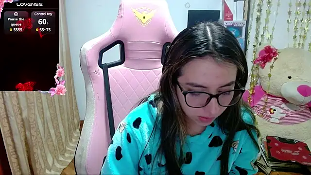 Maggie Fox3 online show from January 29, 2025, 3:01 am