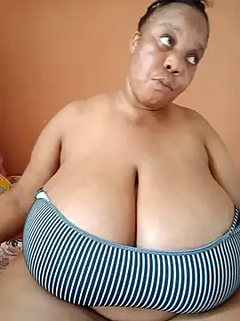 Snapshot of Lovelyboobs01 chatting on January 3, 2025, 10:52 am Lovelyboobs01 online show from January 3, 2025, 10:52 am