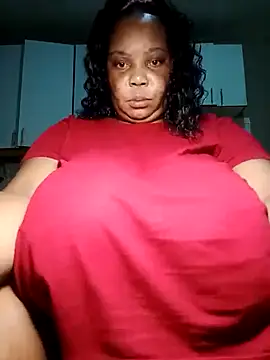 Snapshot of Lovelyboobs01 chatting on March 15, 2025, 7:59 pm Lovelyboobs01 online show from March 15, 2025, 7:59 pm