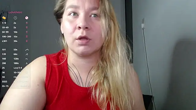 Snapshot of Enotika chatting on November 5, 2025, 10:32 pm Enotika online show from November 5, 2025, 10:32 pm