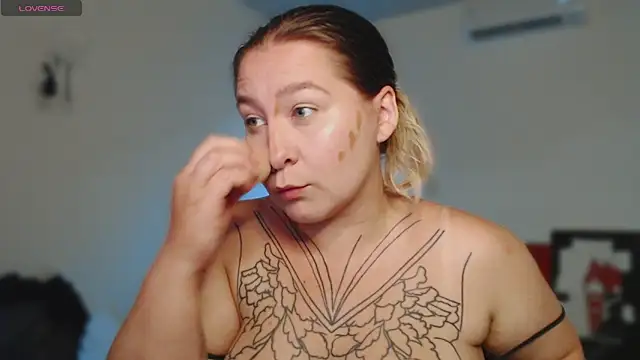 Snapshot of Enotika chatting on November 29, 2025, 9:51 pm Enotika online show from November 29, 2025, 9:51 pm