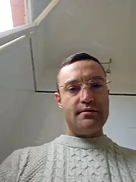 Snapshot of enricso chatting on February 17, 2025, 2:15 pm enricso online show from February 17, 2025, 2:15 pm