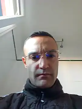 Snapshot of enricso chatting on October 18, 2025, 6:48 am enricso online show from October 18, 2025, 6:48 am