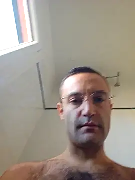 Snapshot of enricso chatting on October 28, 2025, 8:51 am enricso online show from October 28, 2025, 8:51 am